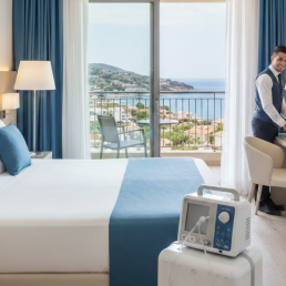 Preparing Hotels & Rentals for Oxygen Delivery Abroad